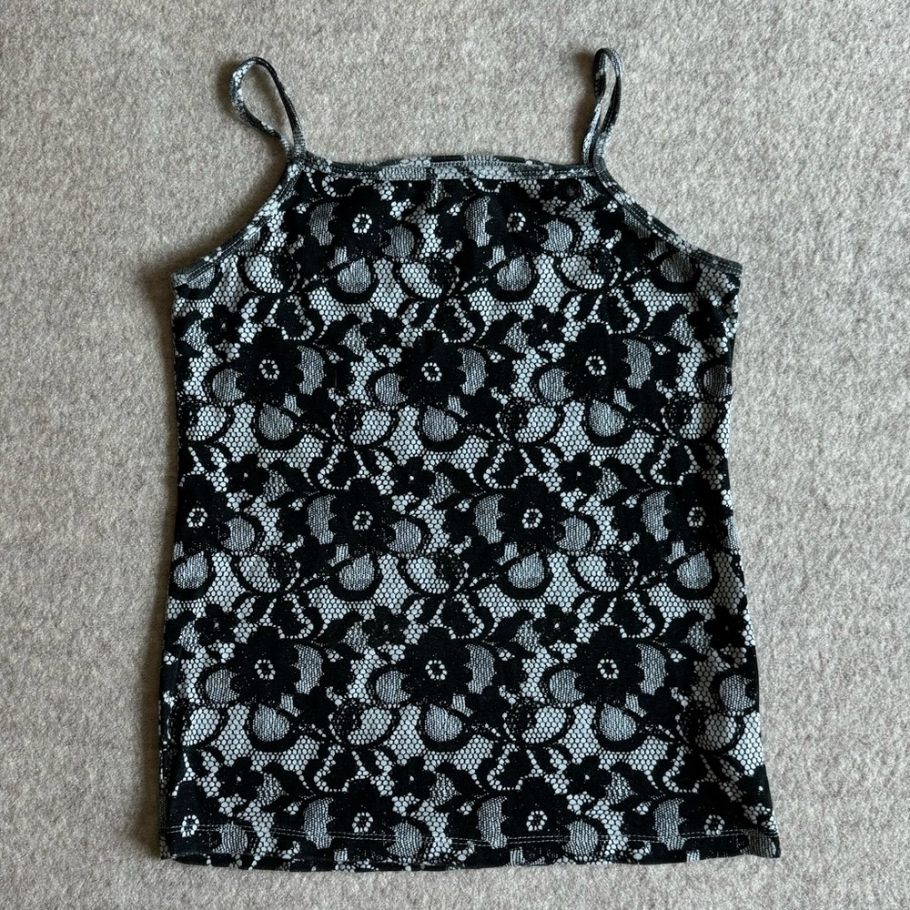 Y2K Black and white lace print cami top